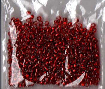 Glasperler 2,5mm rød m. sølv kerne