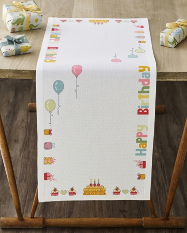 Broderi, bordløber 33x89cm, Happy Birthday