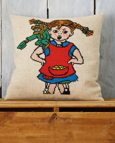 Broderi pude, 40x40cm, Pippi & Hr. Nilsson