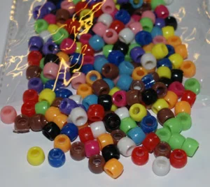 Perler plast pony 6 x 8 mm ass. fv. 50g