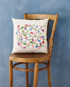 Broderi pude Fugle i blade 40x40cm