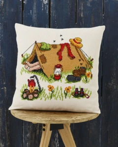 Broderi pude Telttur 40x40cm