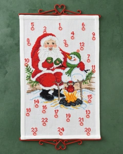 Julekalender broderi Julemand & Snemand ved bål, 38x59cm